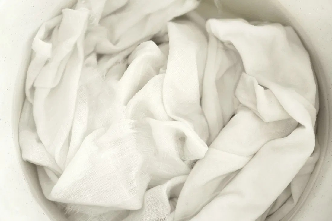 teñir prendas con cascara de nuez DIY